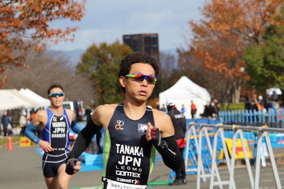 田中選手安松選手の写真